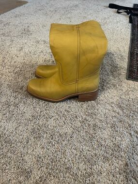FRYE AND CO. Women's Miranda 14 Wide Calf Banana Color